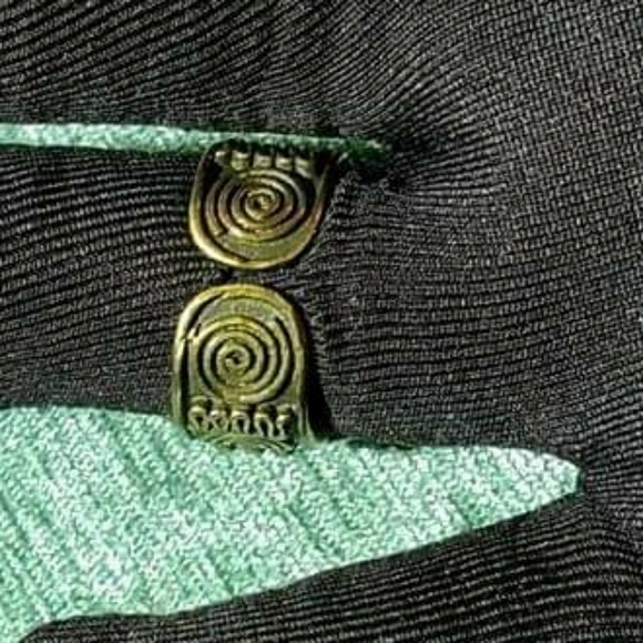 Goldtone ring - Picture 4 of 4